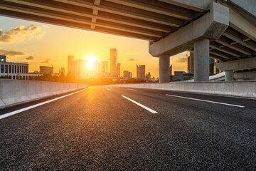 辅助神器“手机打麻将总输钱什么方法破解”开挂辅助脚本+详细开挂安装教程